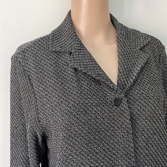 Eileen Fisher blazer - Picture 2 of 8